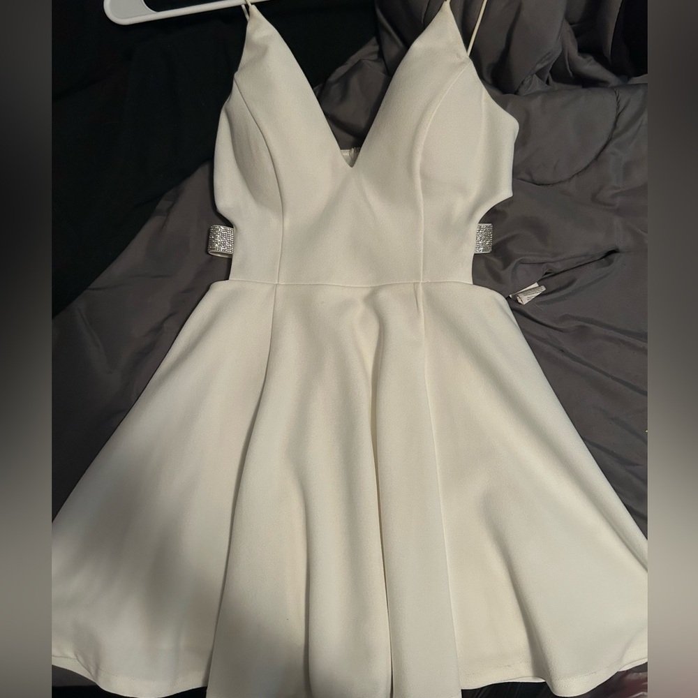 White side cut dress from windsor